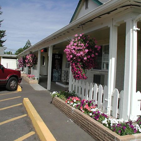 Valley Inn - Lebanon Oregon 외부 사진